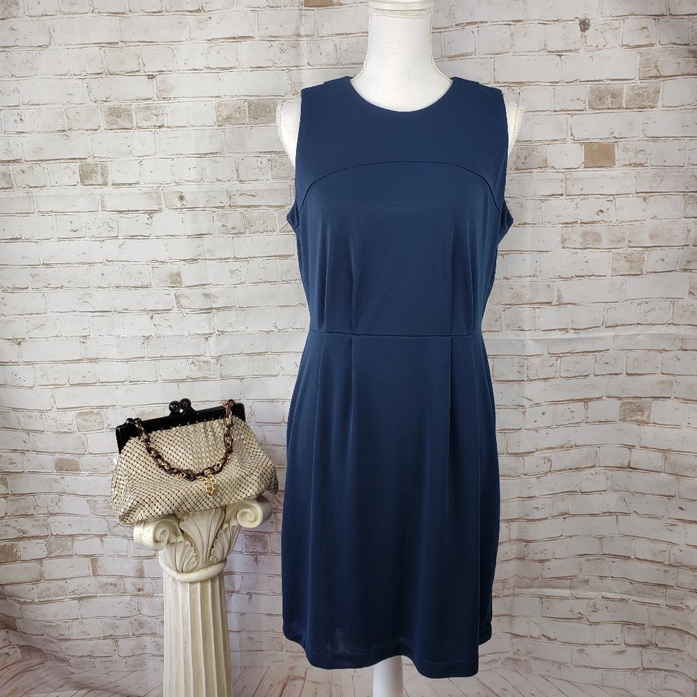 NWT Ann Taylor LOFT Size 8 Navy Blue Draped Back Sleeveless A-Line Dress Lined